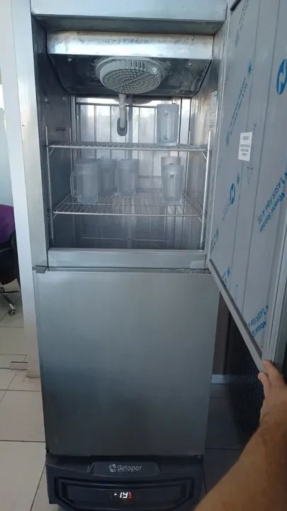 Freezer Congelador de canecas Gelopar - Alecs