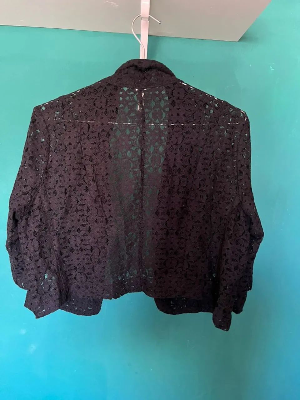 Bolero de renda preto - Foto 3