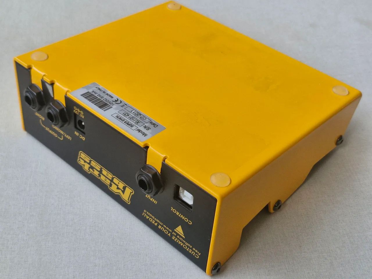 Pedal Mark Bass Super Synth Sintetizador Octaver para baixo
