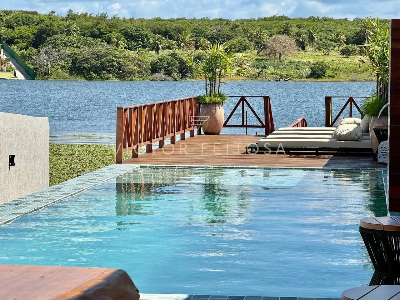 Casa na Lagoa do Uruaru (Beberibe) - 600m², Todo Projetado