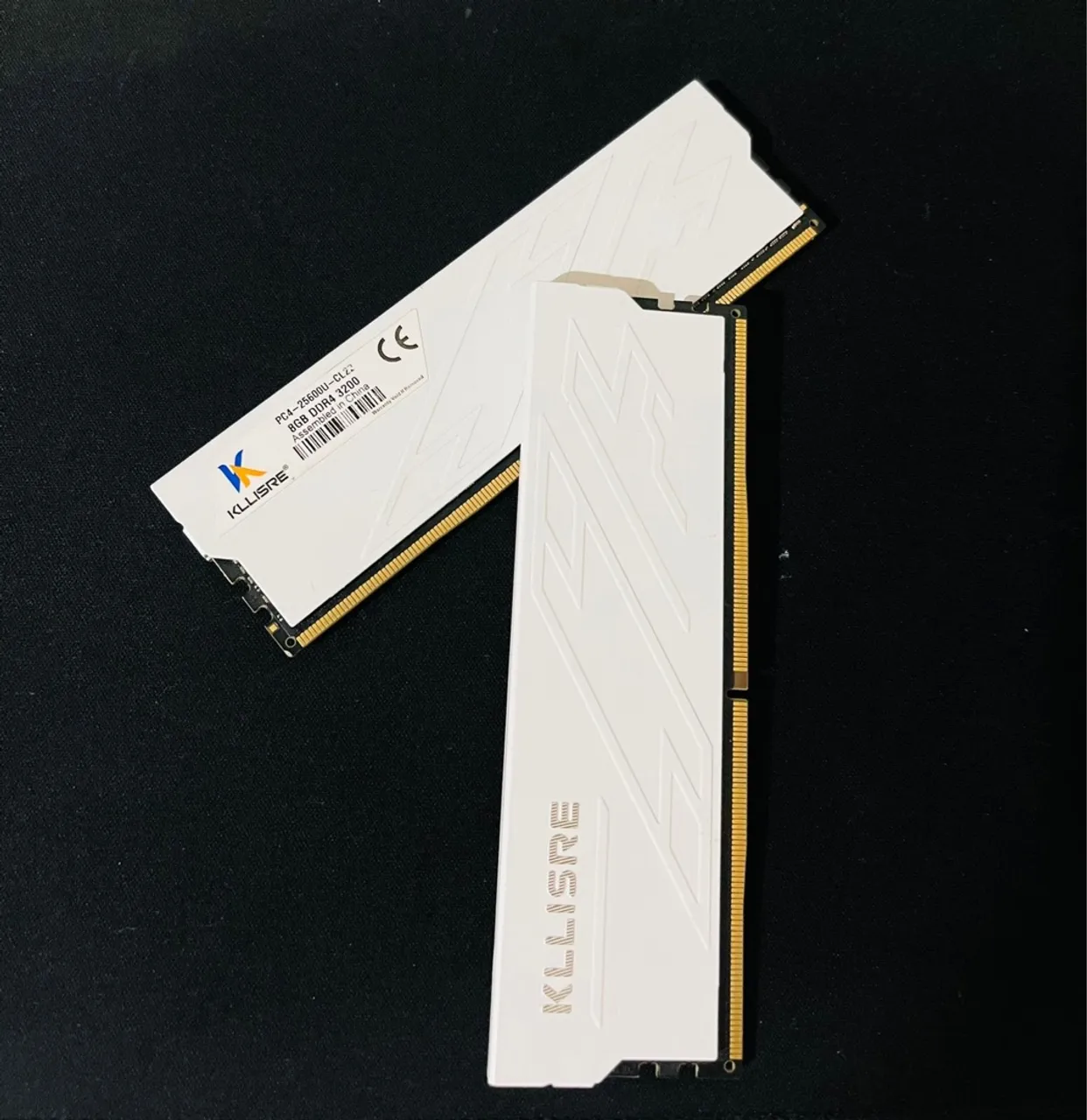 Memória RAM: DDR4, 16 GB (2 x 8 GB) 3200 MHZ KLLISRE