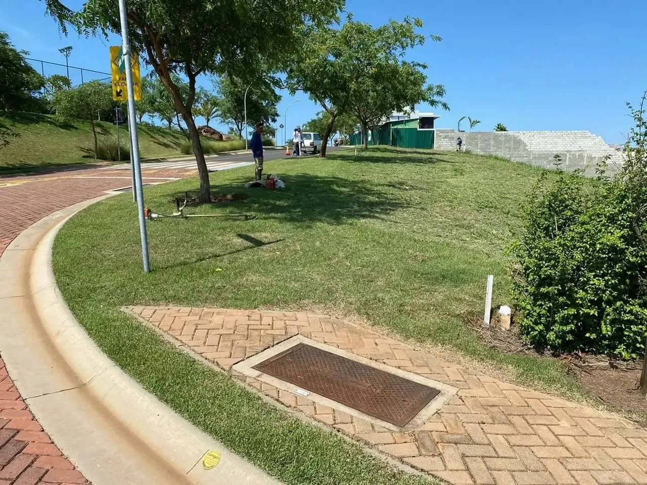 Lote em condomínio em Avenida Isaura Roque Quércia - Loteamento Residencial Entre Verdes (