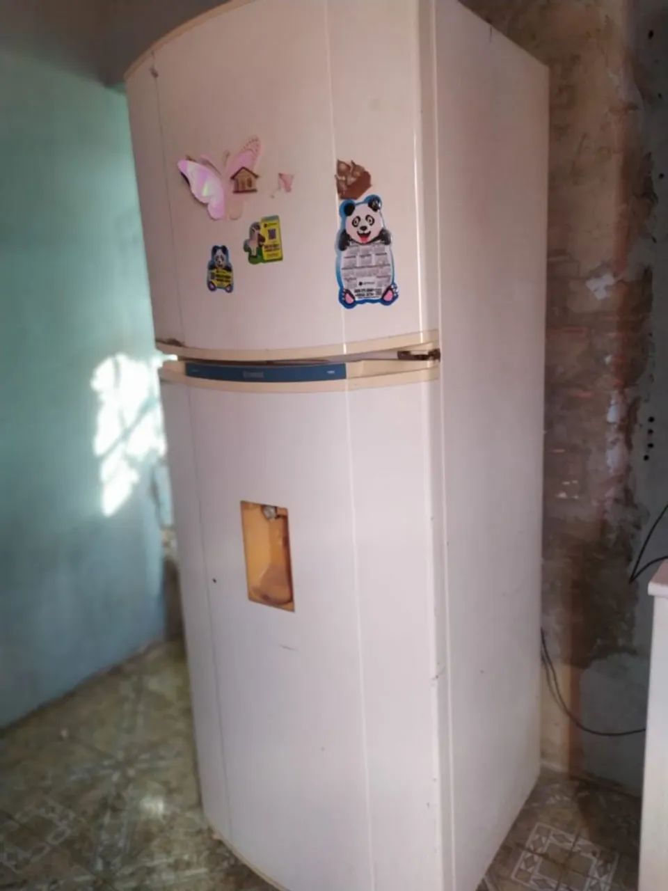 Geladeira consul 480 litros<br>Valor 1300 reais bem conservada gelando perfeitamente . - Foto 2