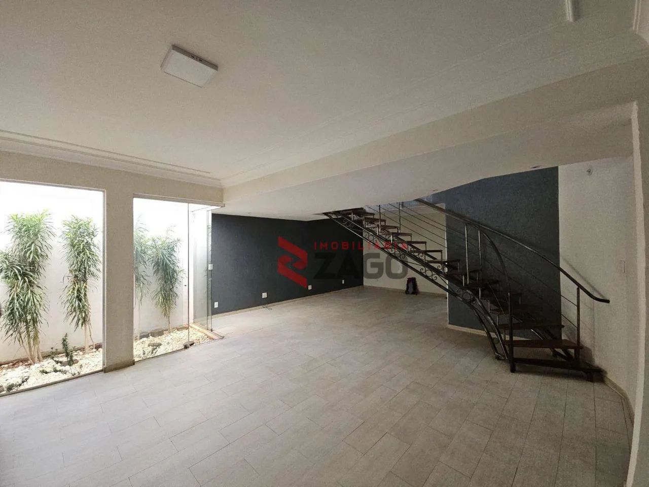 Casa com 3 dormitórios à venda, 230 m² por R$ 900.000,00 - Dom Eduardo - Uberaba/MG