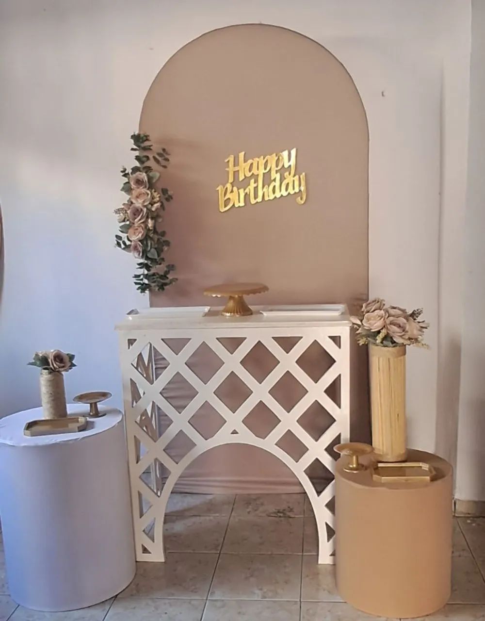 Kit decorativo no PEGUE E MONTE 