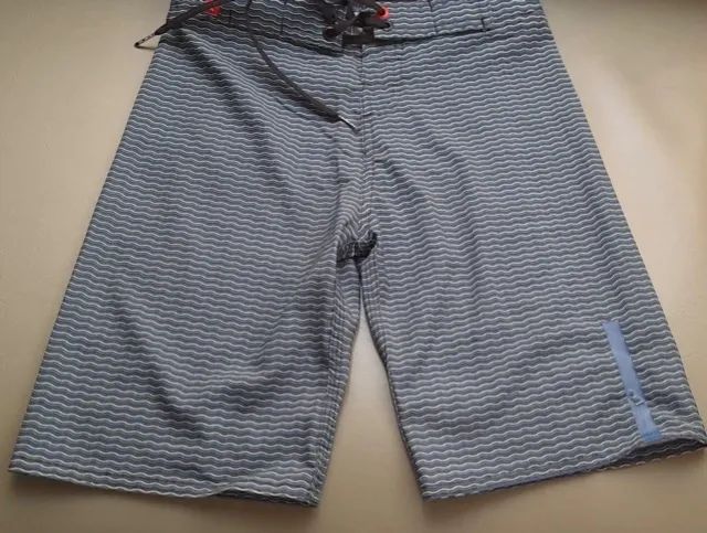 Bermuda Reserva mini estampa ondas 6 anos