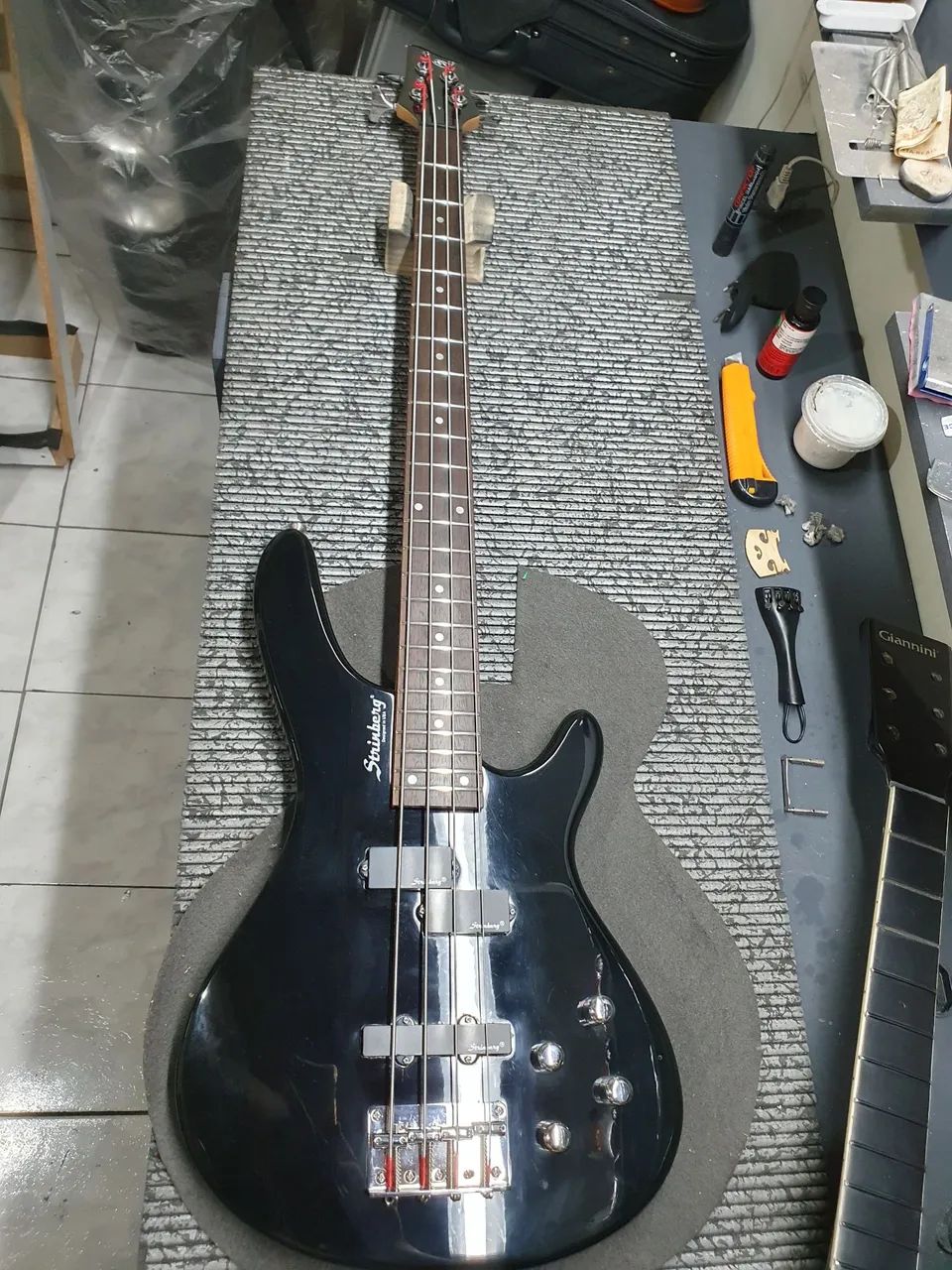 Baixo Ativo Strinberg Sab-400
