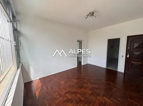Imóvel para venda tem 67 metros quadrados com 2 quartos em Alto - Teresópolis - RJ