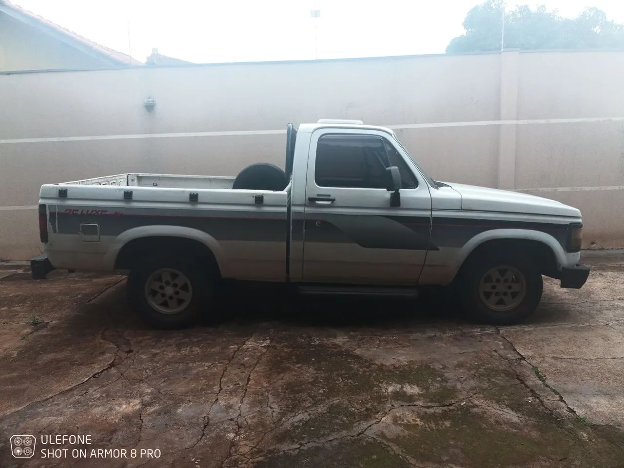 Faço FRETE, local, regional e estadual, até 800 kg, rápido e seguro. Preço a combinar 