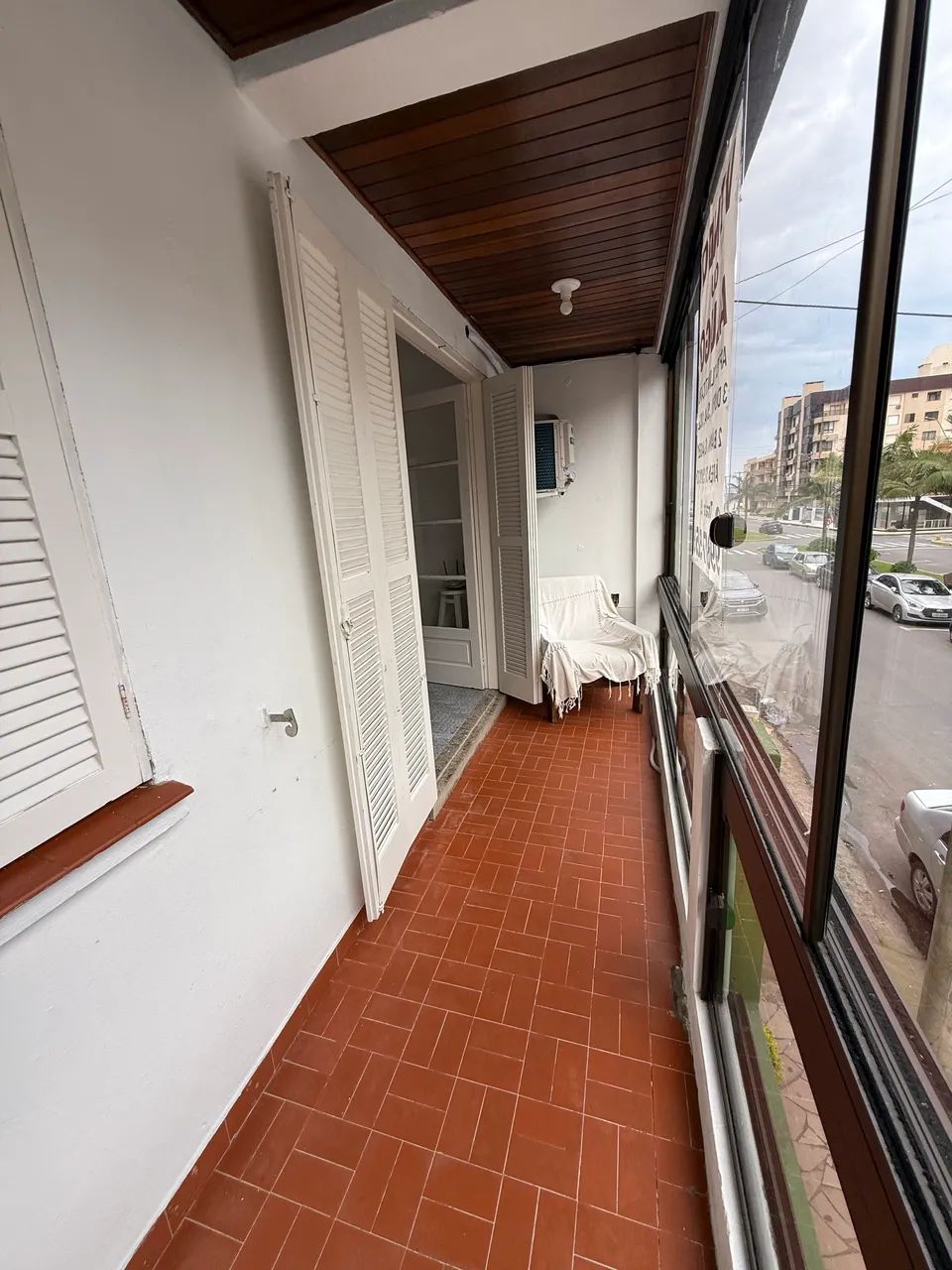 Apto 3 dormitórios 2 banheiros garagem ares splits internet  - Foto 3