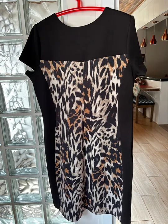 Vestido preto com estampa de onça - Foto 3