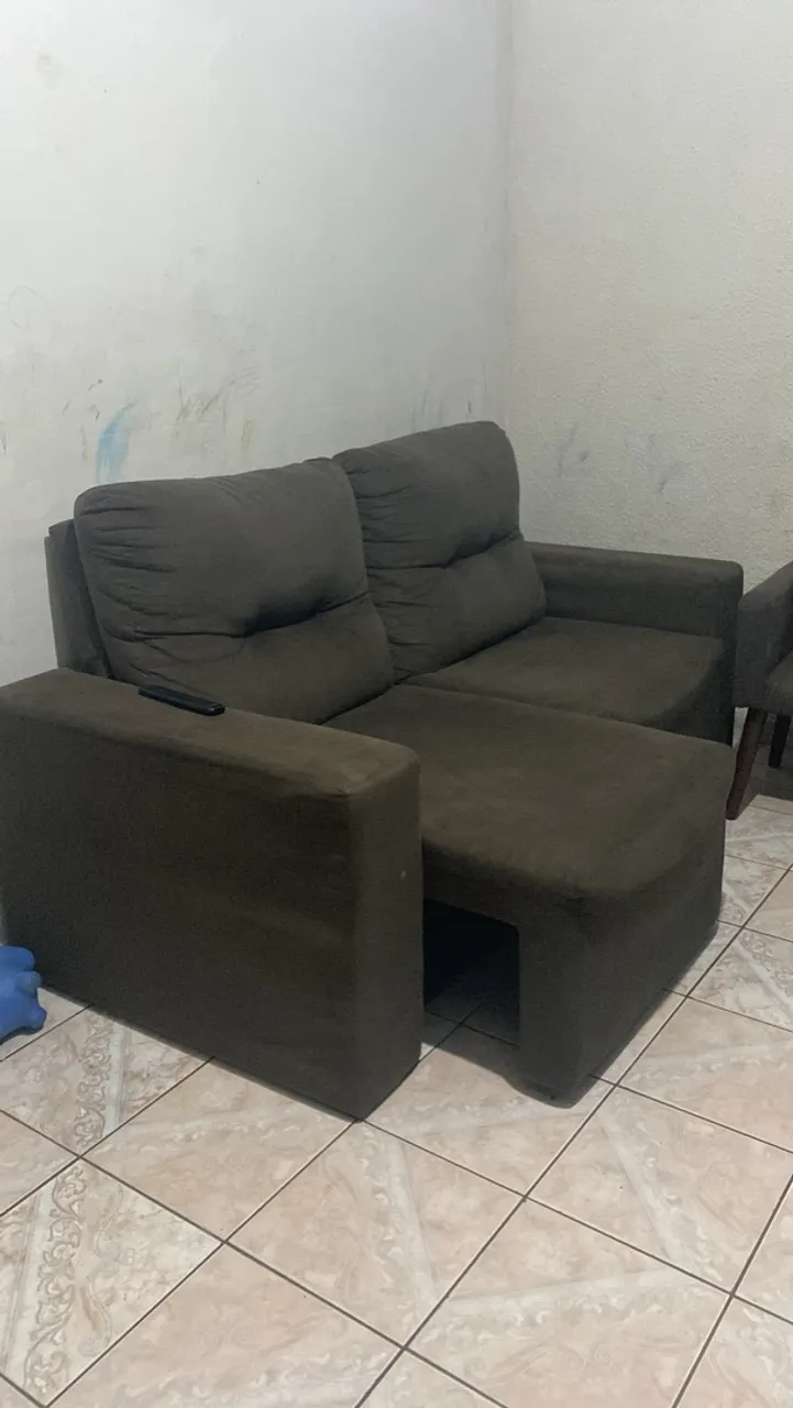 Sofá 2 lugares com chaise