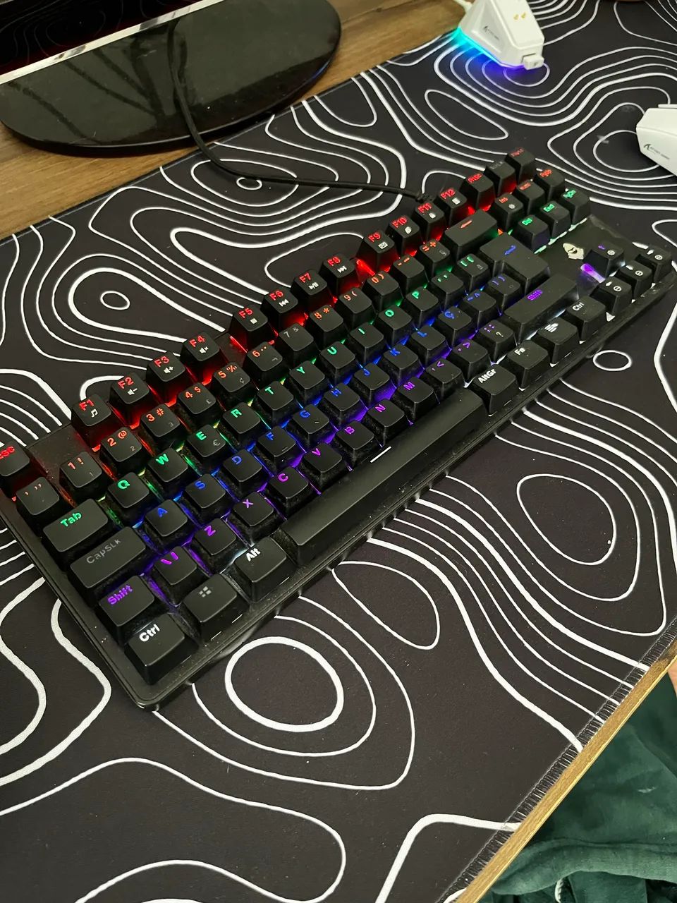 Teclado Mecânico Mancer Shade Switch Azul - RGB rainbow