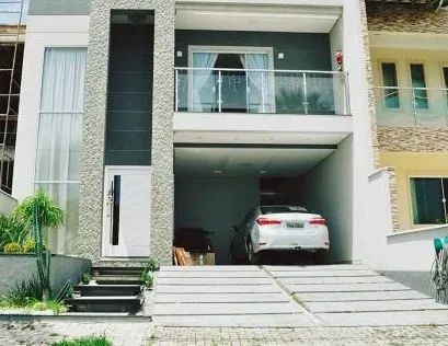 Condomínio Osvaldo Studart, Casa duplex com 04 suítes, móveis projetados