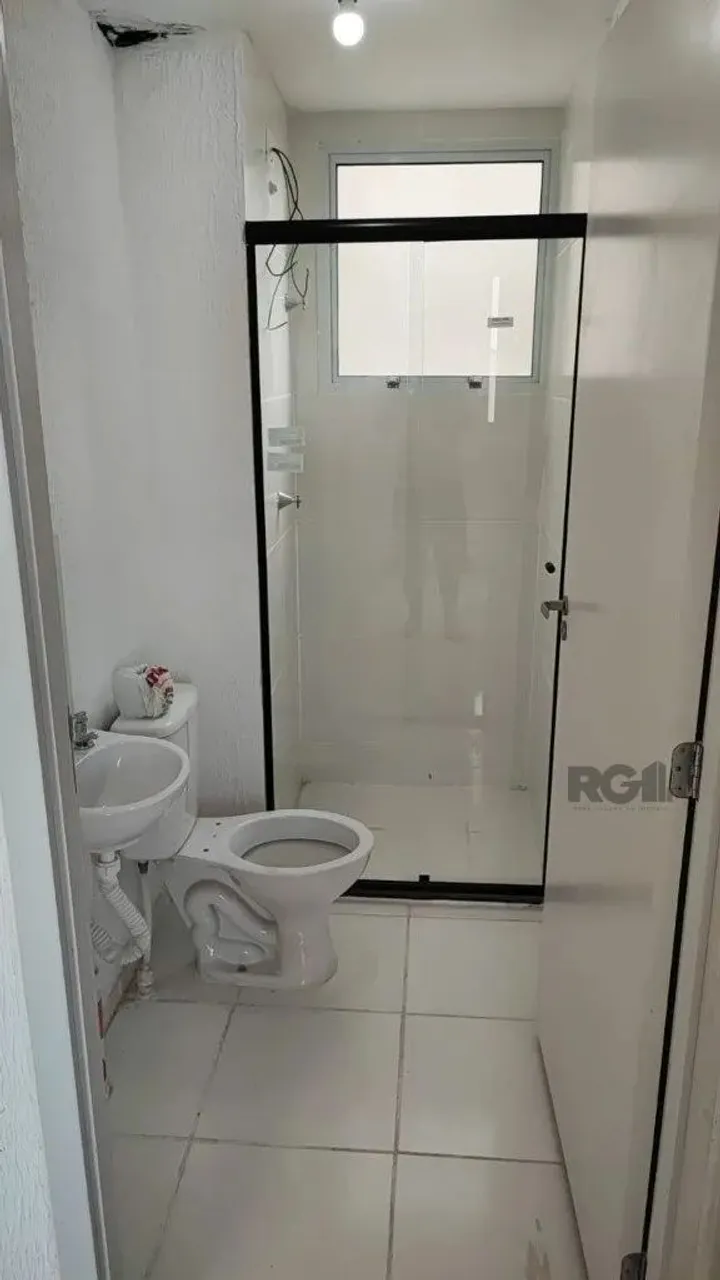 Apartamento localizado na Avenida Karl Iwers, nº 1800, no Passo das Pedras, Porto Alegre.