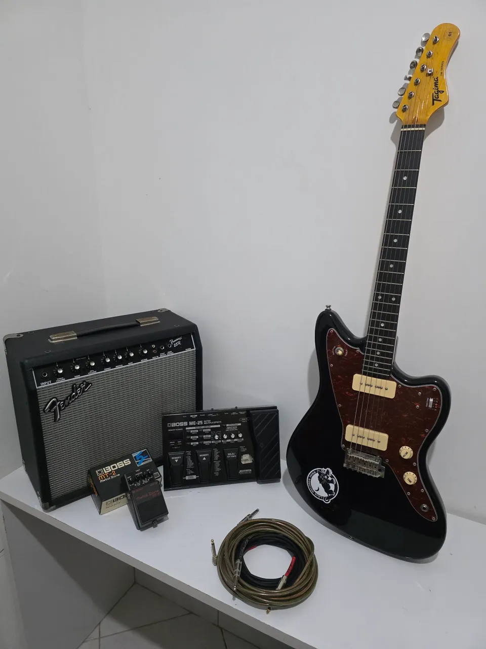 Guitarra Tagima tw61 jazzmaster, Amplificador Fender 25r 75w e Pedais