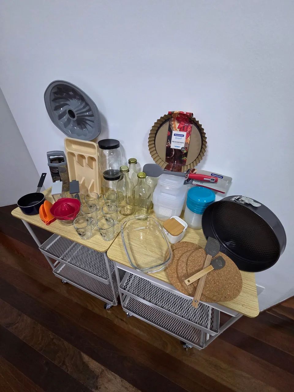 Conjunto de utensílios de cozinha novos ou pouco usados com mais de 50 itens - Foto 3