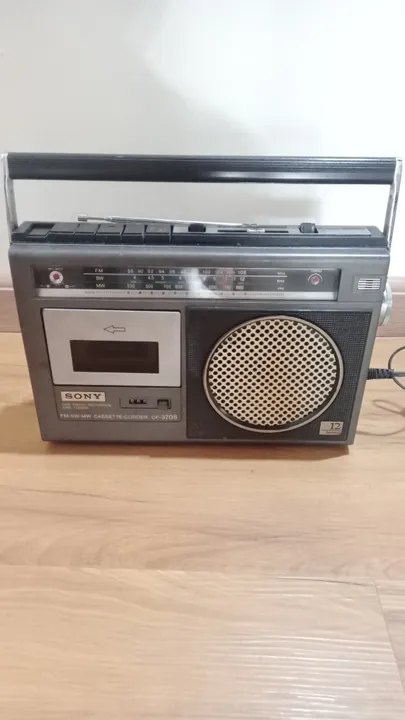 Antigo Rádio Cassete Recorder Sony CS 370