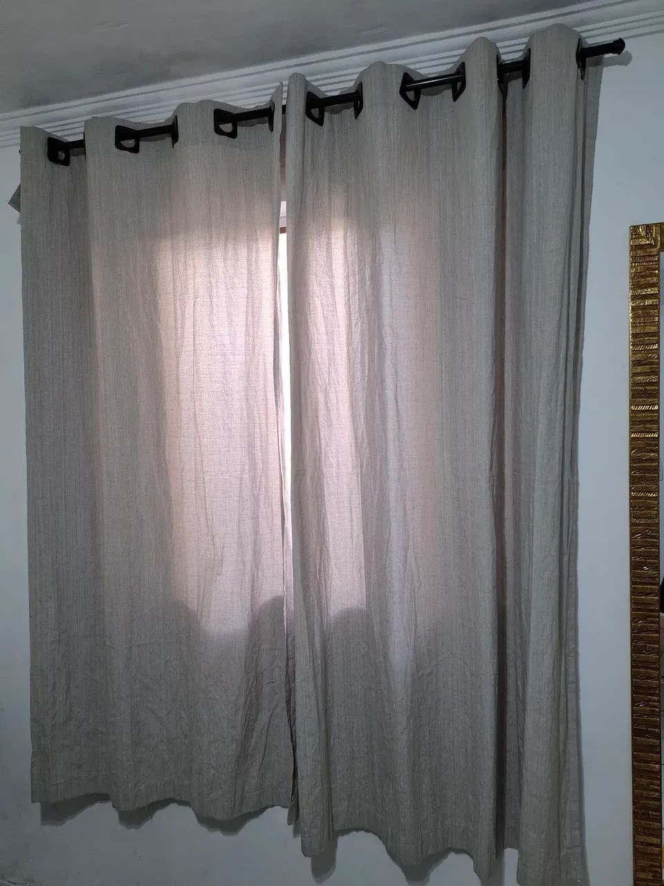Cortinas em linho bege para sala