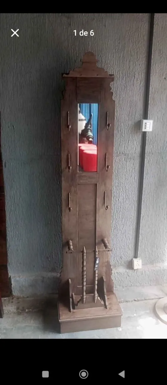 Chapeleira Antiga em Madeira imbuia