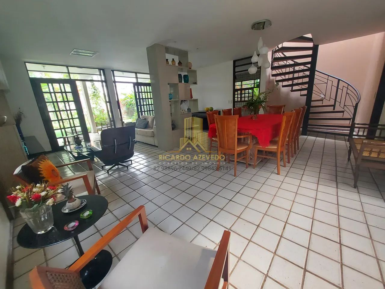 Bairro Jatiúca, Casa para locação comercial. Dois pavimentos, jardim, varanda, móveis plan - Foto 5