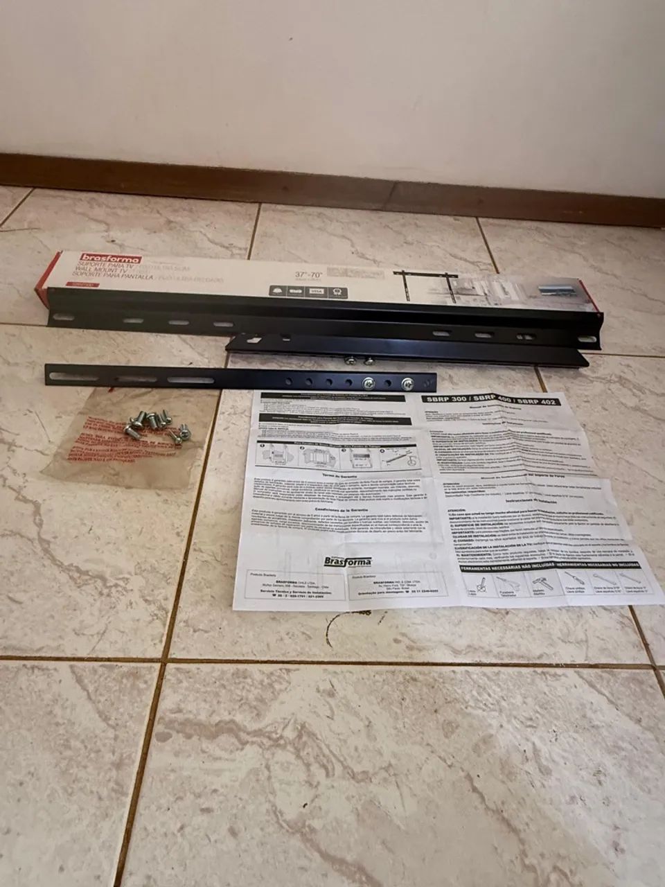 Suporte de TV Brasforma para TVs de 37 a 70 polegadas