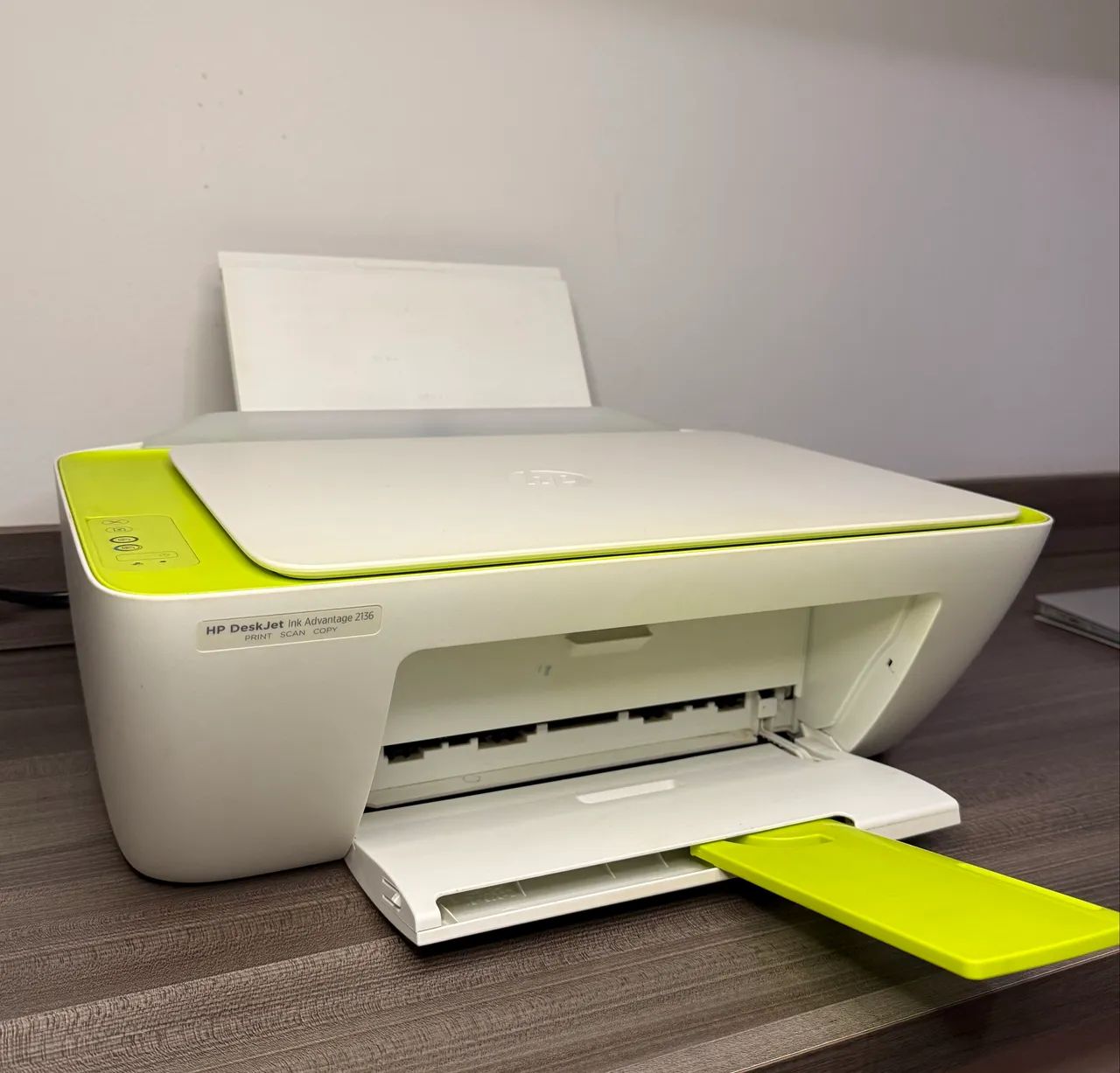 Impressora - HP Deskjet Ink Advantage 2136  - Foto 2