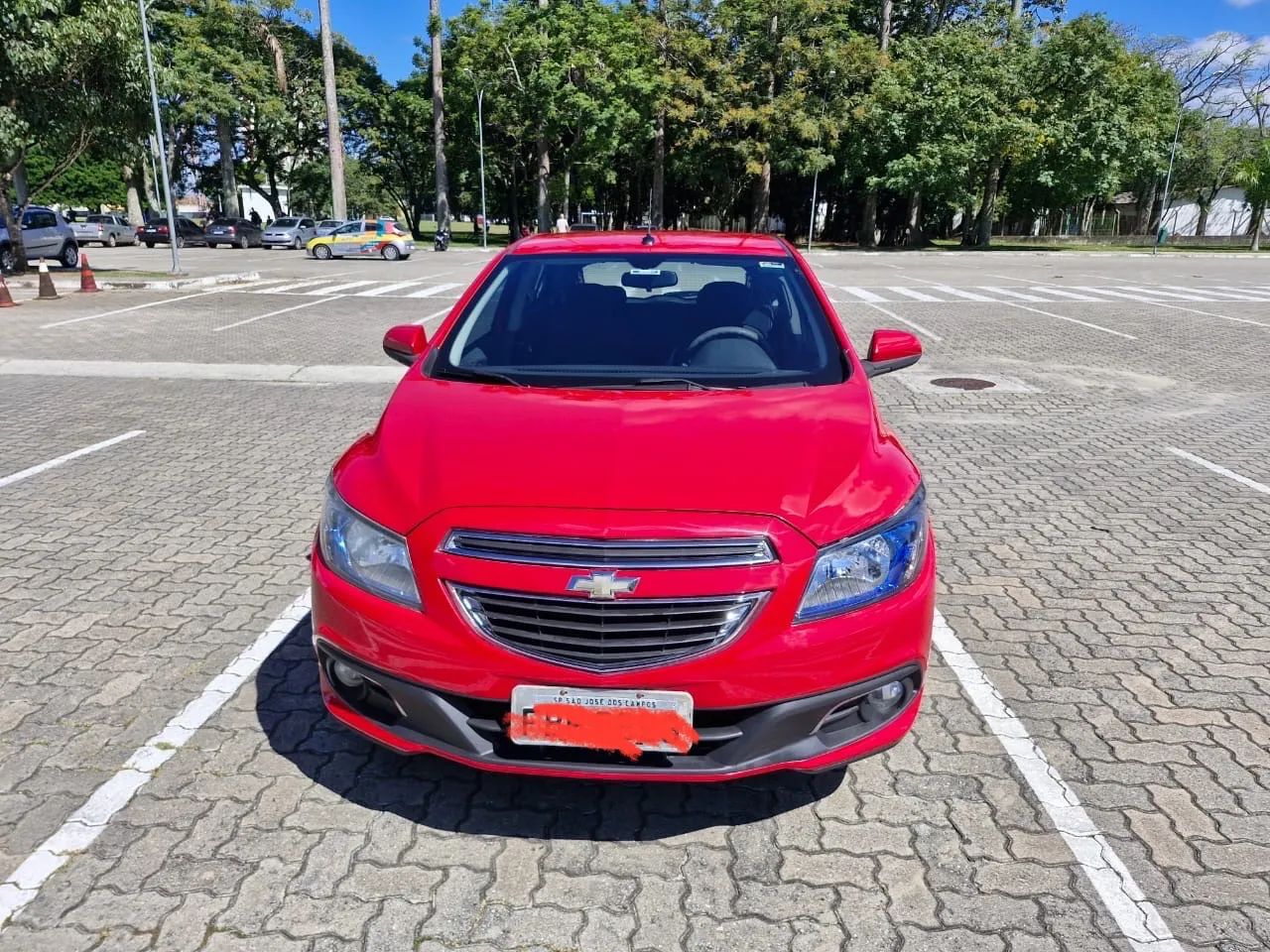 Vendo - Ônix LTZ 2013 (Único Dono)