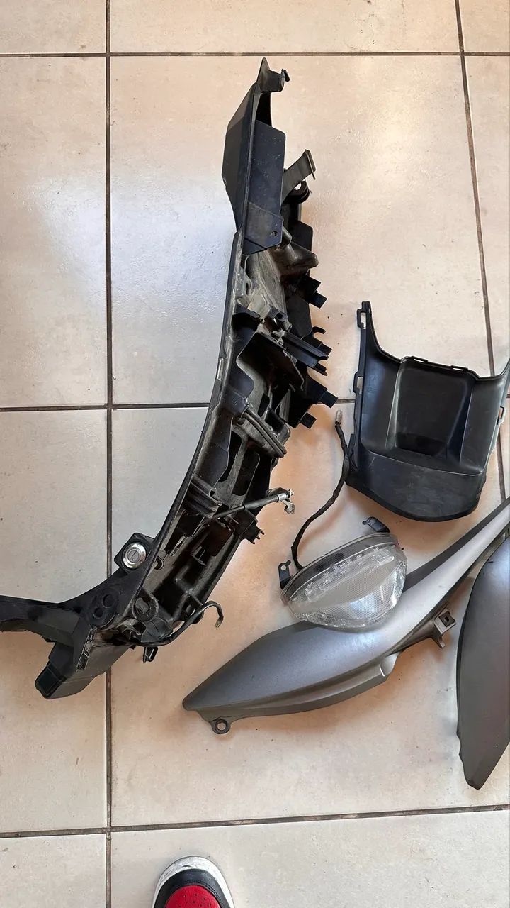 Traseira completa original Hornet 08-11 - Foto 2