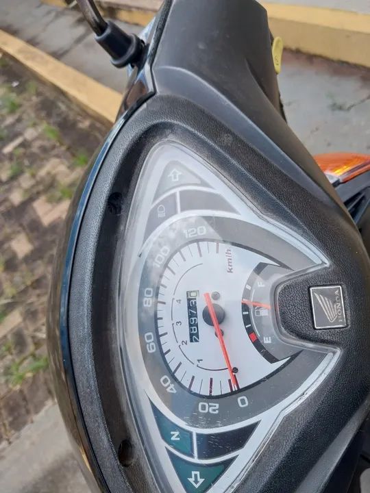 BIZ  100. 2013  ES    - Foto 6