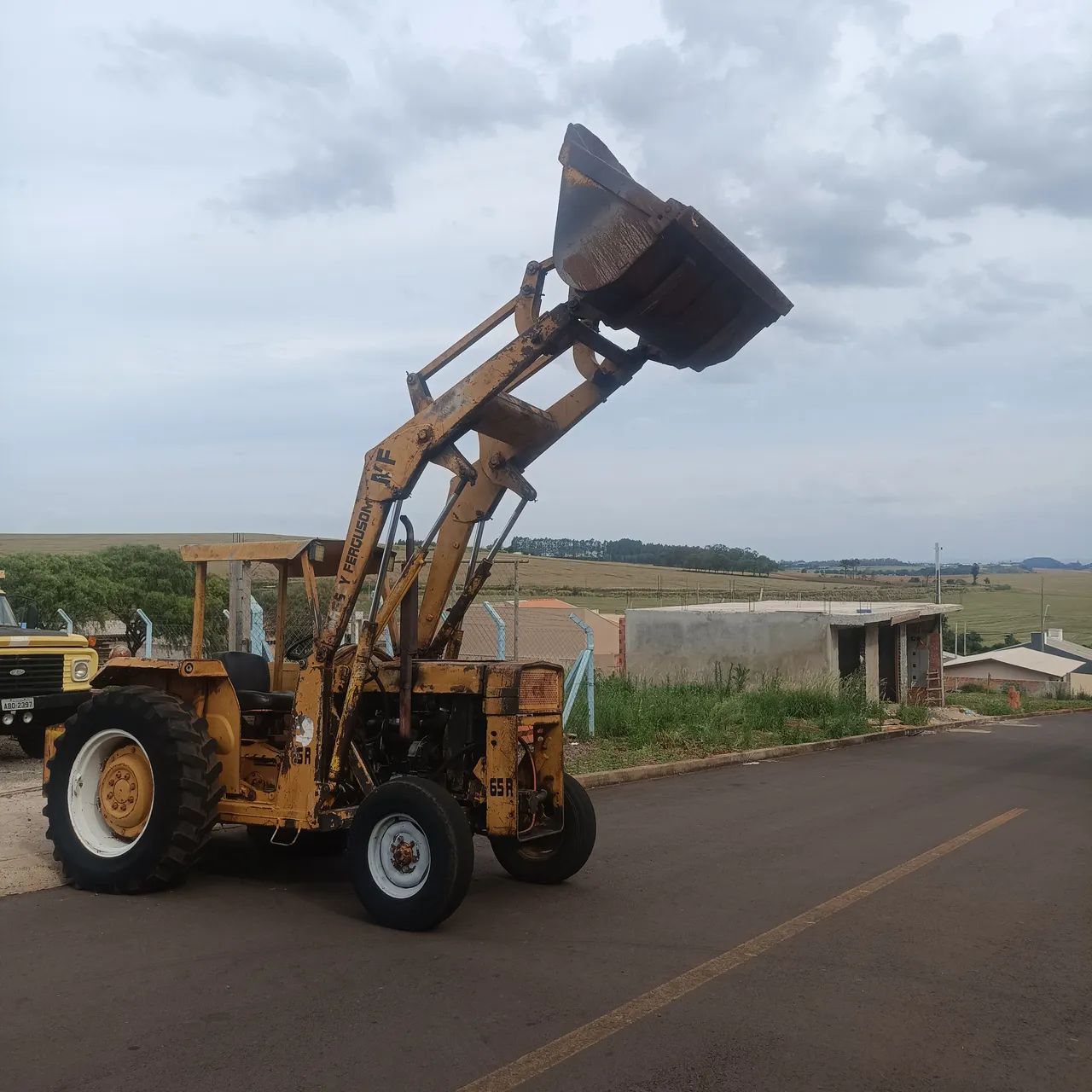 Pá carregadeira mf65r  - Foto 5