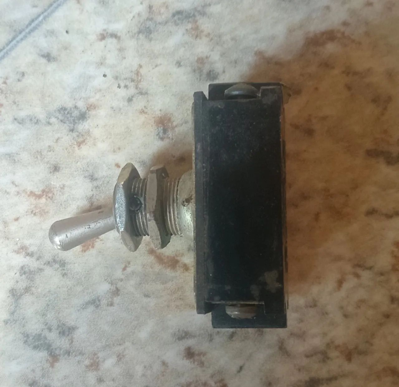 Interruptor bipolar 10A 250v  - Foto 2