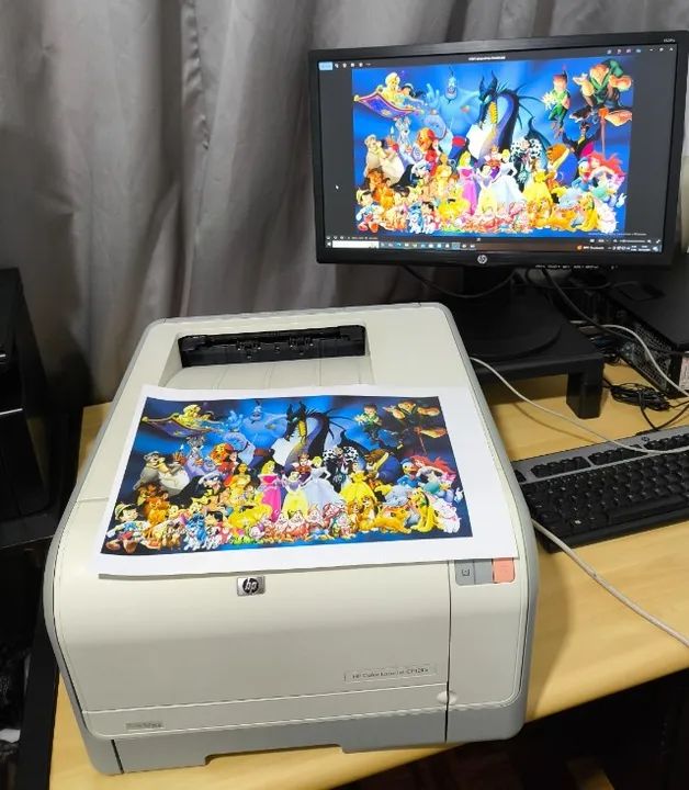 Impressora HP LaserJet CP1215 laser colorida   