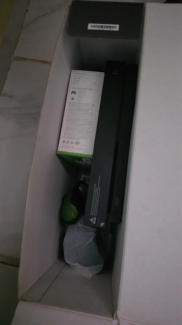 Xbox one x 64313236517635121