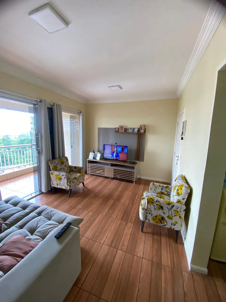 alugo apartamento pronto para morar com 3/4 sendo 1 suíte, possui 80 m² Mangueirão - Belém