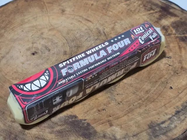 4 Rodas de skate Spitfire 52mm - Cônica - Formula Four RED - Original - Foto 3