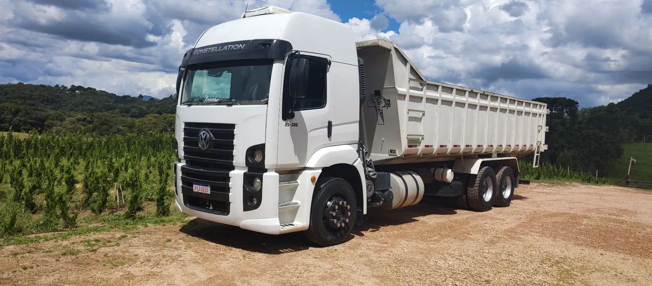  VW Constellation 25.320 Caçamba agrícola 