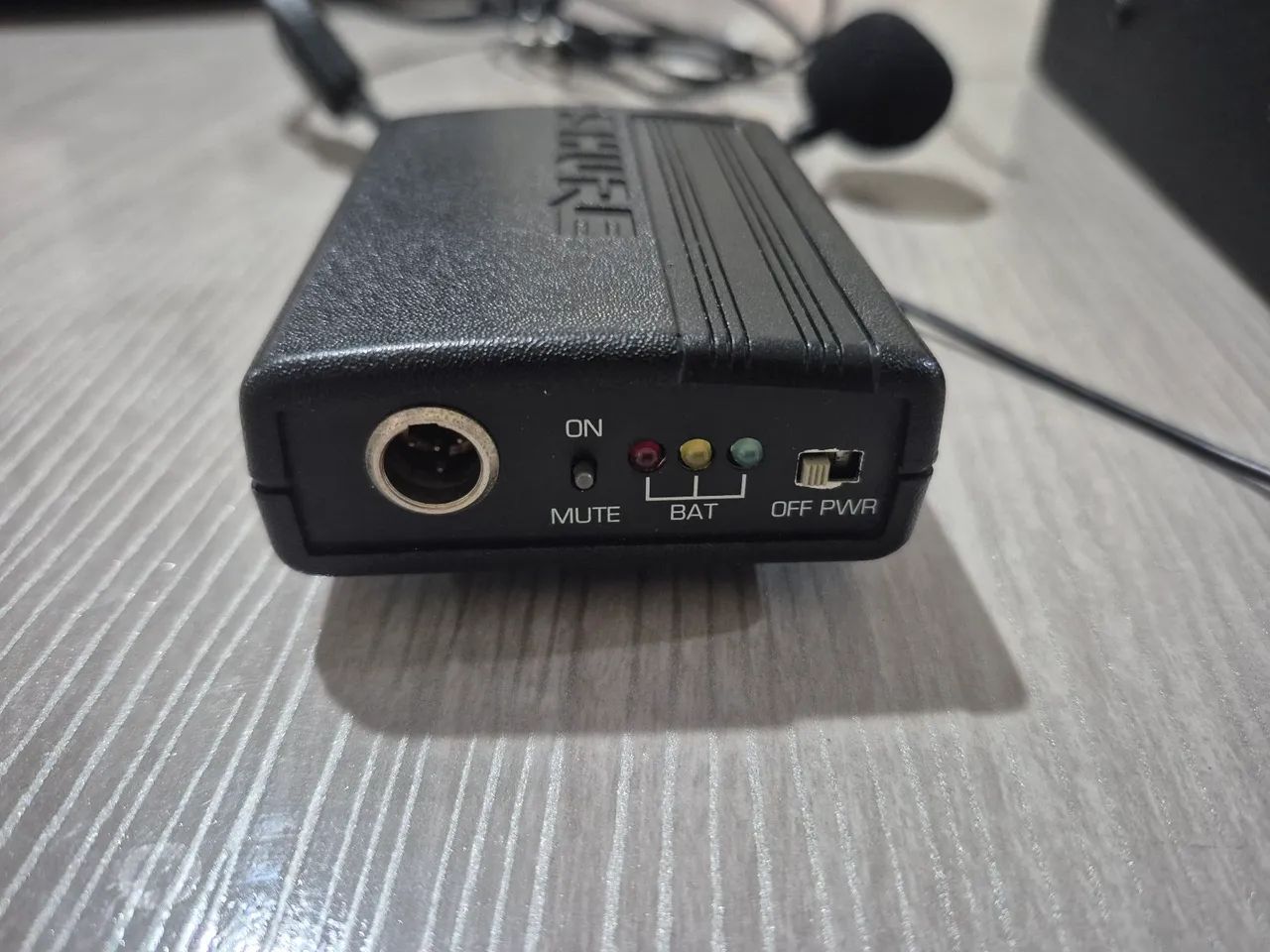 Shure LX4 - Receptor de Microfone Sem Fio - Foto 2