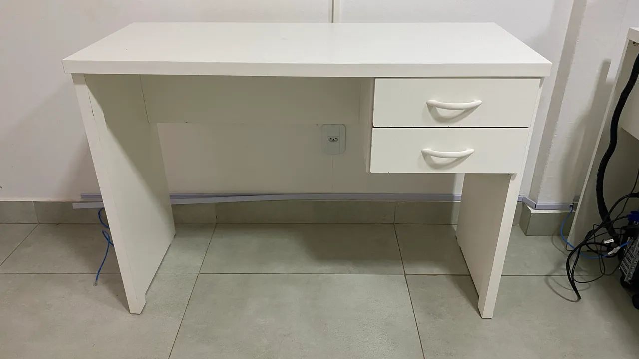 MESA DE ESCRITÓRIO OU ESCRIVANINHA PARA ESTUDOS (PREÇO PARA VENDER LOGO!)64840834555266120