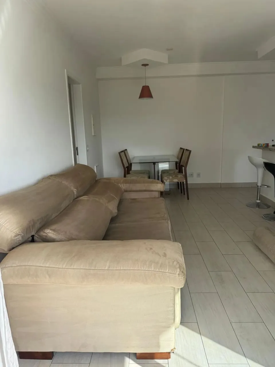 Apartamento para locação Mobiliado, 52m² 1 suíte, 1 vaga na garagem.