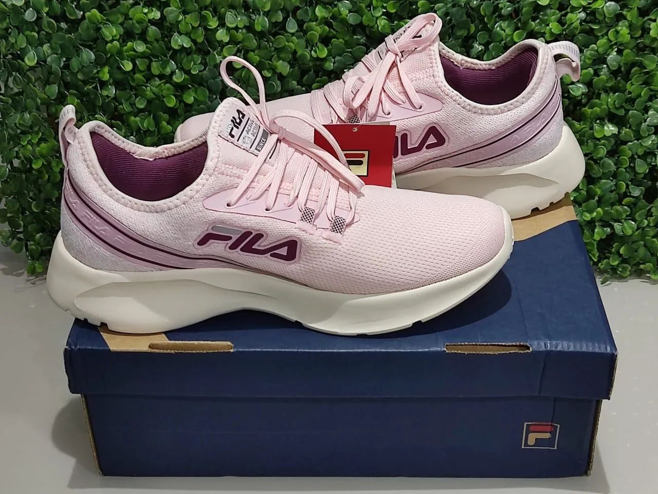 Shop fila novo rosa Store