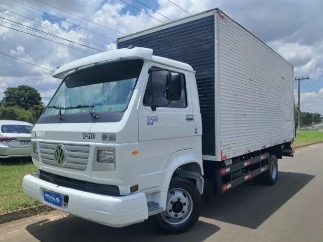 VW 7.110 Baú Carga Seca/Plataforma - (2004)