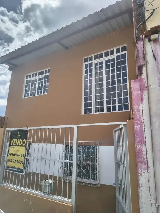 Vendo casa no Cj. Eldorado somente à vista - duplex com 4 quartos