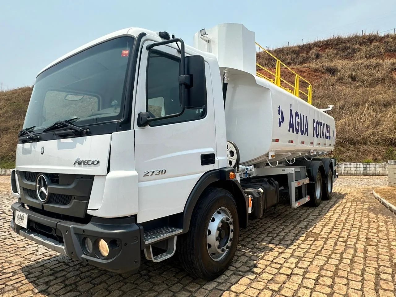 Mercedes atego 2730 traçado Pipa 20 mil litros - Foto 5