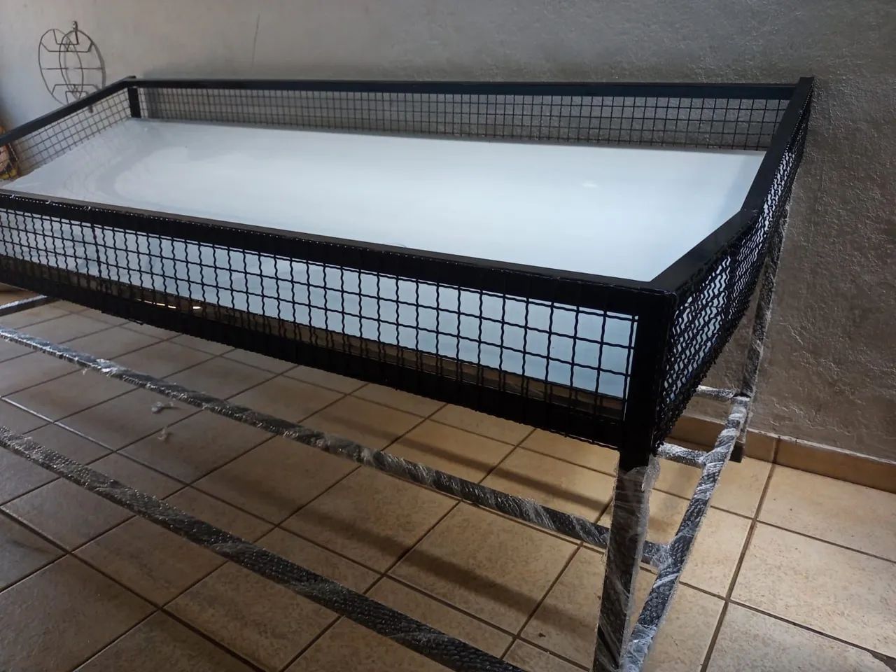 Estrutura Metálica para Exposição de Produtos - Foto 3