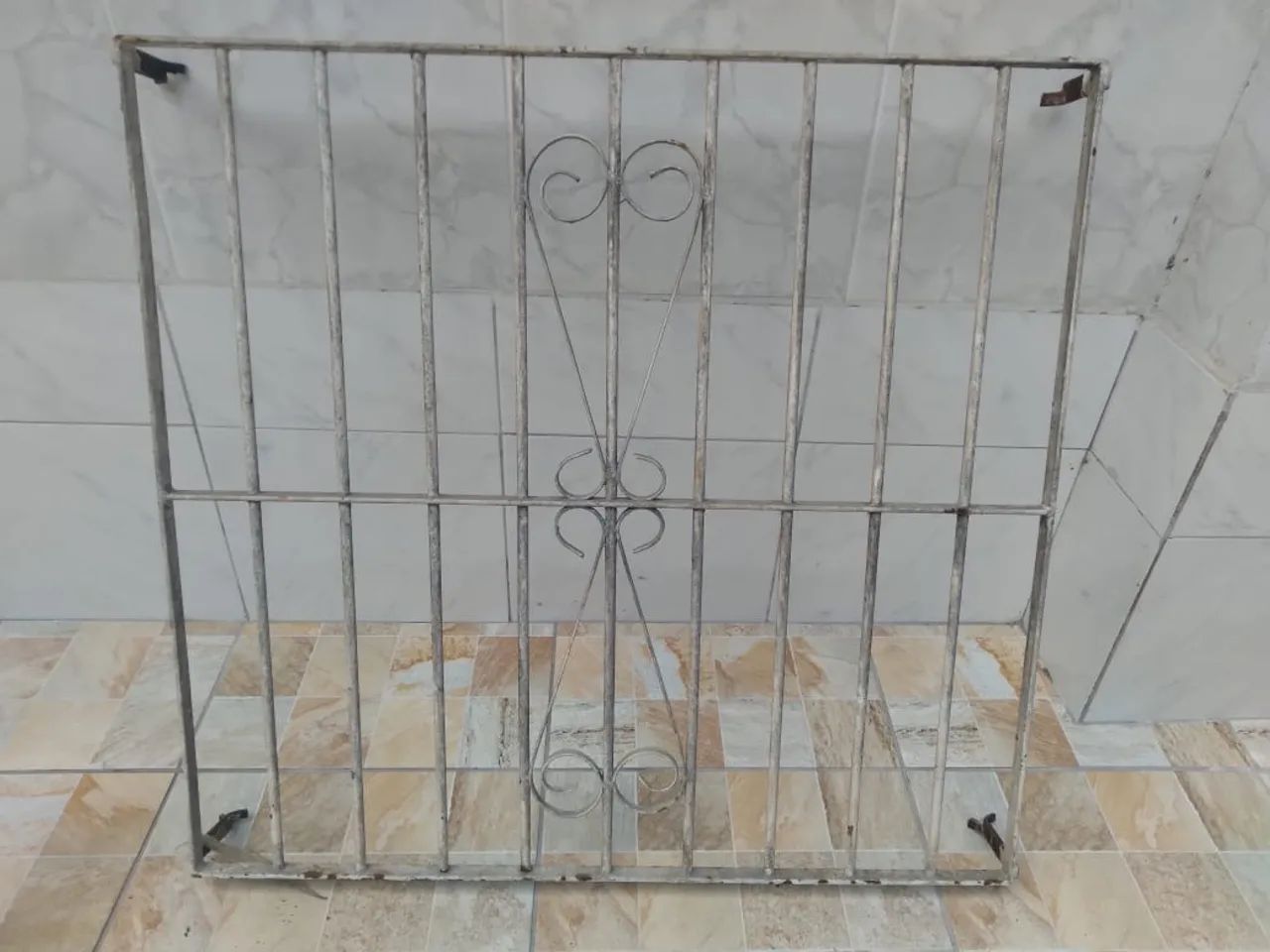 Grade de proteção 1,05 x 1,00 m