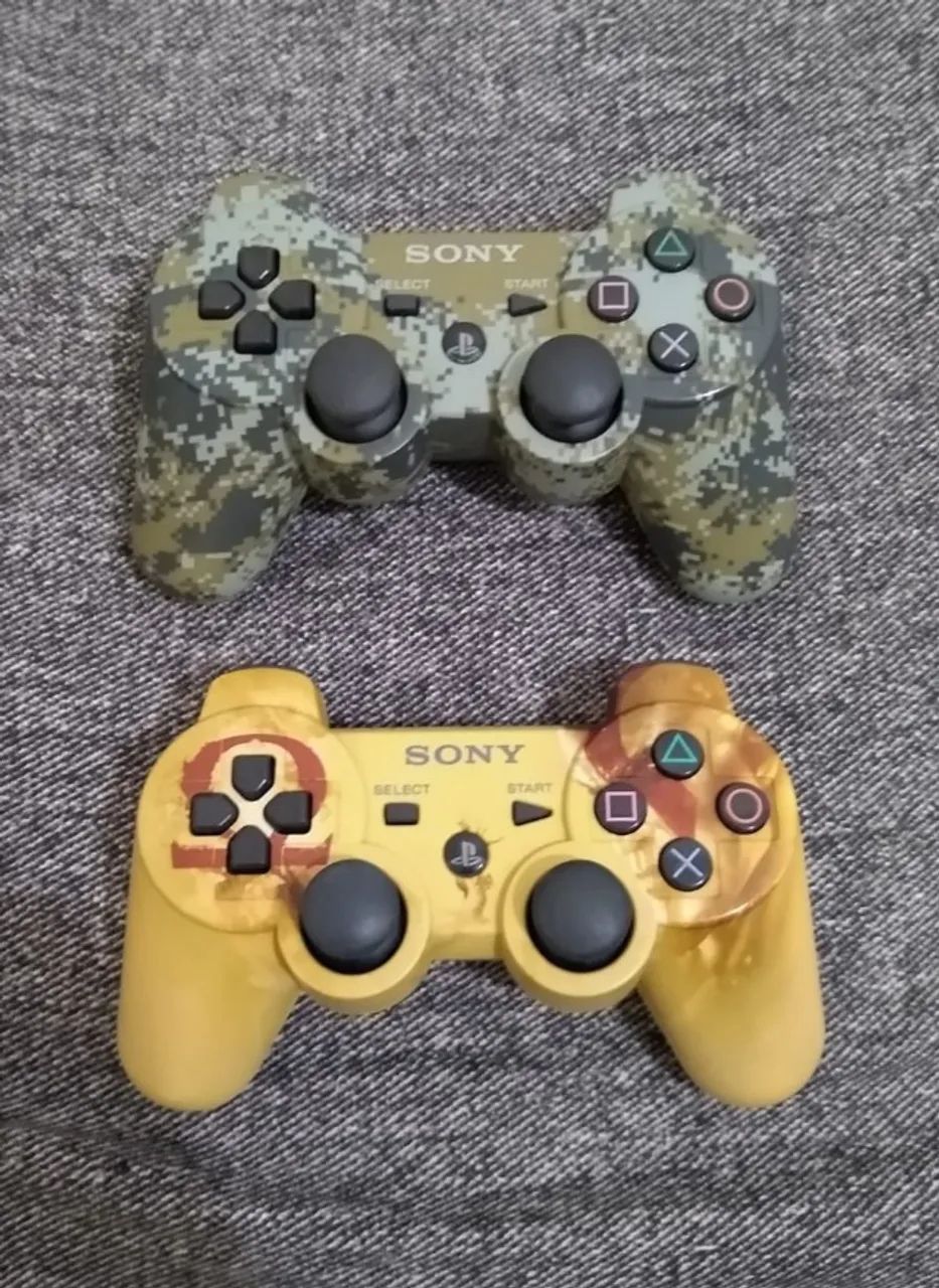 2 controles originais de Ps3 edição Minecraft e God of War- Apenas em São Carlos-SP