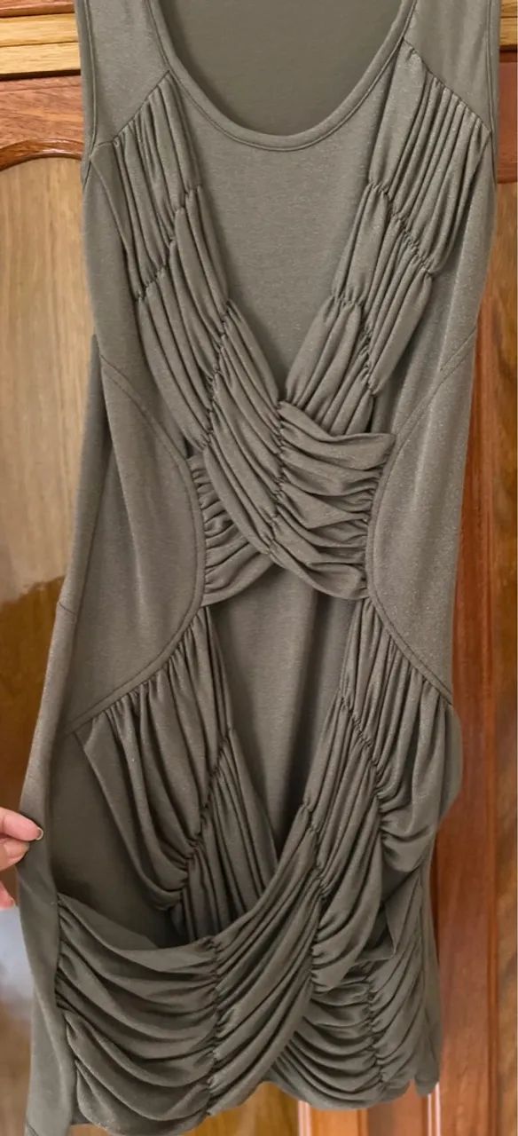 Vestido drapeado elegante - Tam M - Foto 3