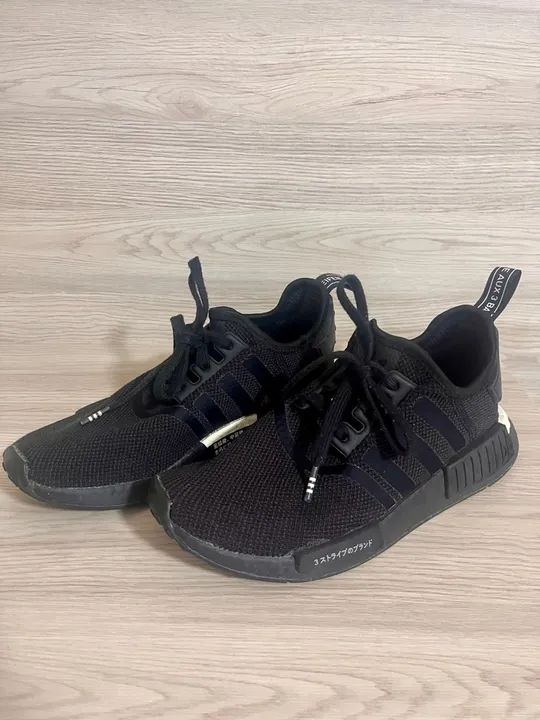 Tênis adidas NMD R1 tamanho 38