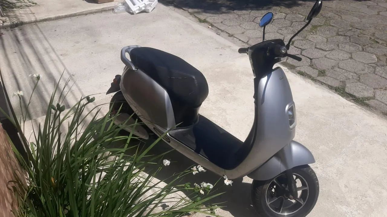 Scooter elétrica 72v/16ah 1.000w - Foto 3